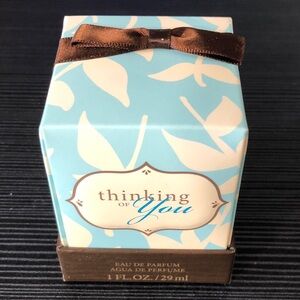 Mary Kay Thinking of You Eau de Parfum.